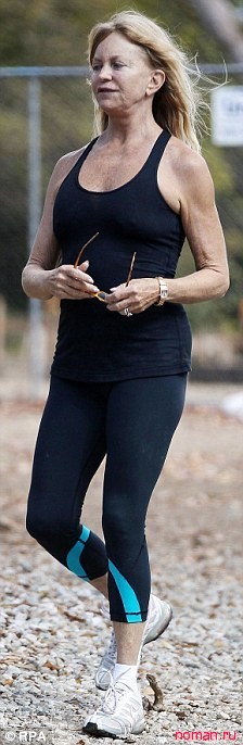 Голди Хоун на пробежке